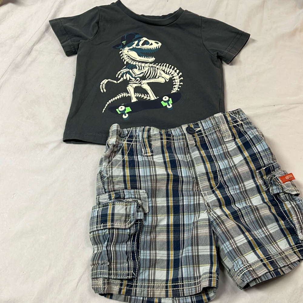 12M Summer shorts and t-shirt bundle